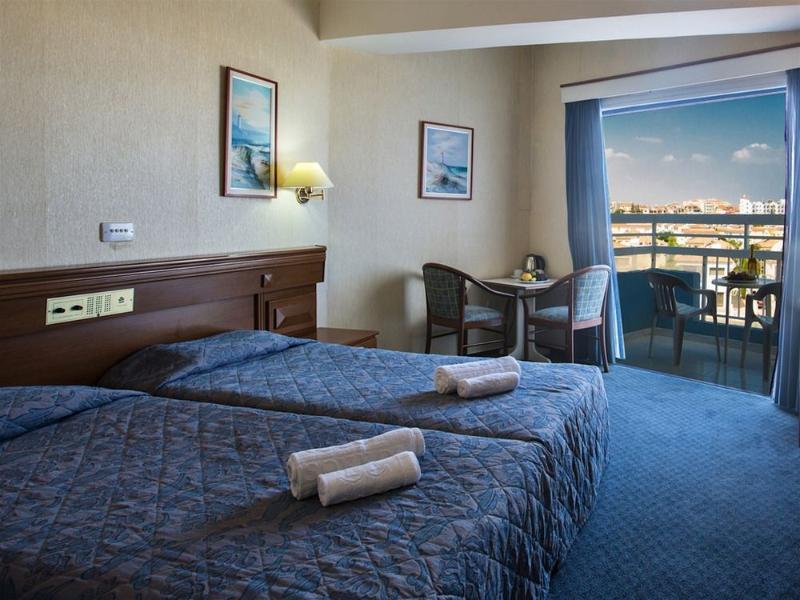 Polycarpia Hotel Pernera Eksteriør billede