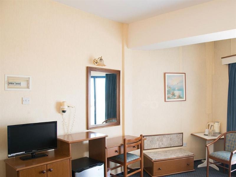 Polycarpia Hotel Pernera Eksteriør billede